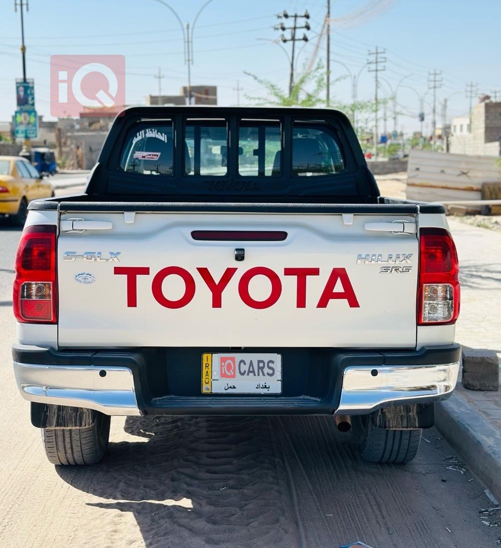 تويوتا هايلوكس